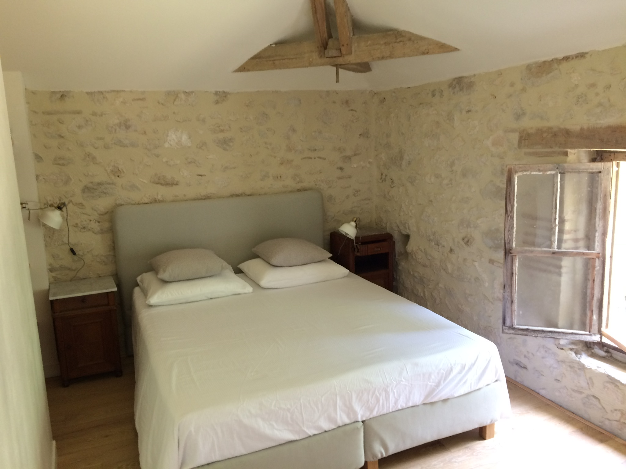 slaapkamer gîte vakantiehuisje Zuid Frankrijk Domaine du Merlet